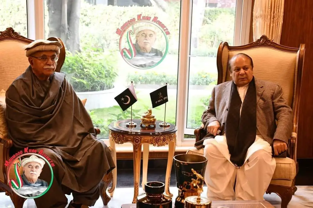 Mehmood Khan Achakzai meeting with Nawaz Sharif